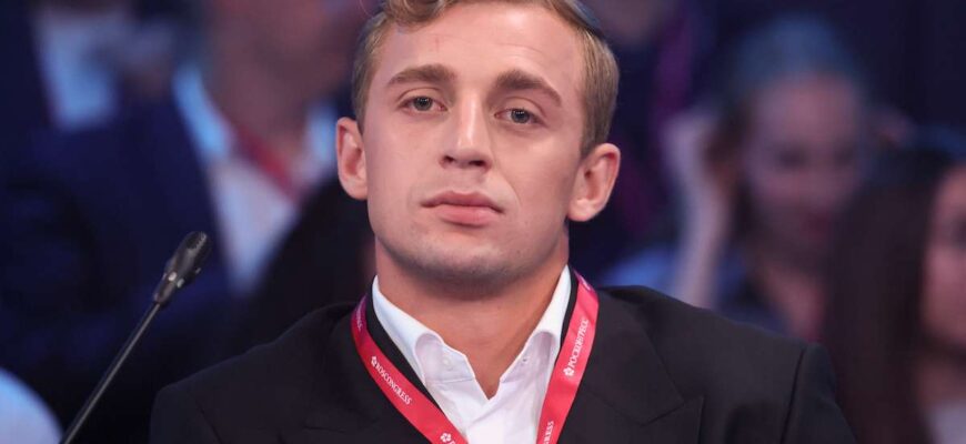 Саша Стоун