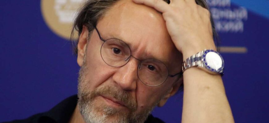 Сергей Шнуров
