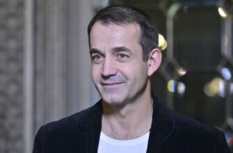 Дмитрий Певцов