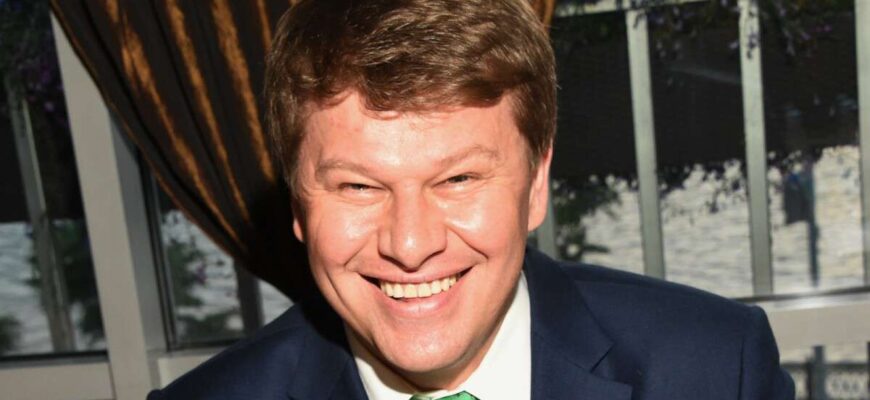 Дмитрий Губерниев
