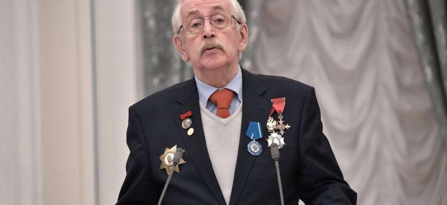 Василий Ливанов