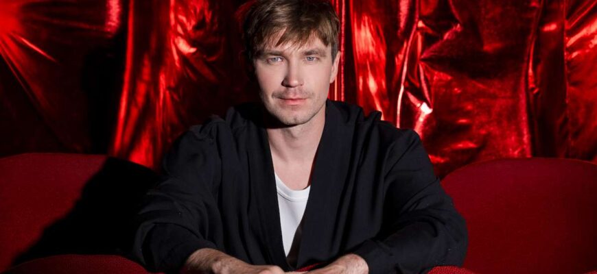 Александр Петров