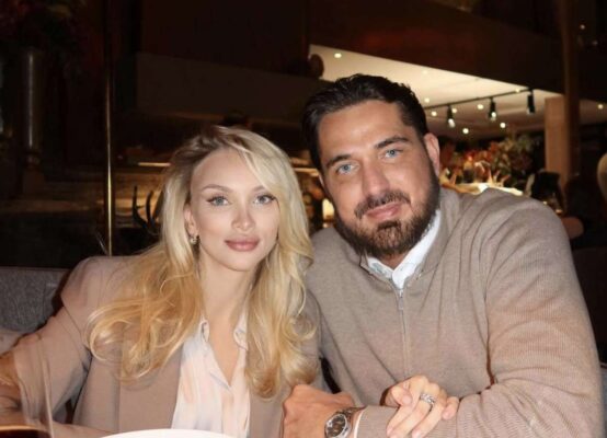 Курбан Омаров с женой Валерией