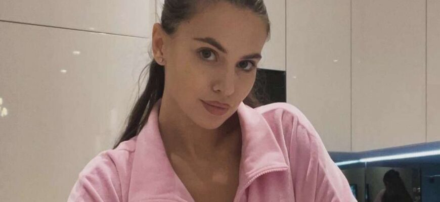Саша Артемова