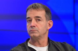 Дмитрий Певцов