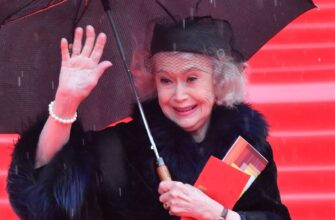 Светлана Немоляева