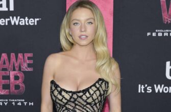 Сидни Суини