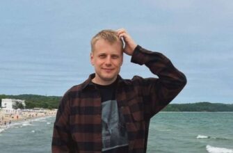 Слава Комиссаренко