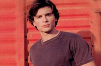 Том Уэллинг