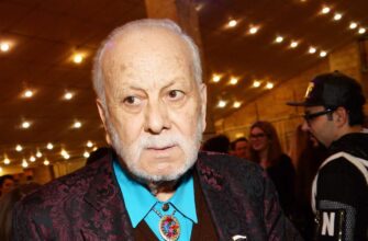 БЕДРОС КИРКОРОВ