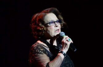 Лариса Голубкина