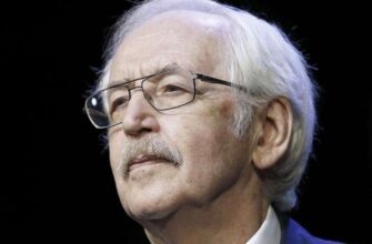 ВАСИЛИЙ ЛИВАНОВ