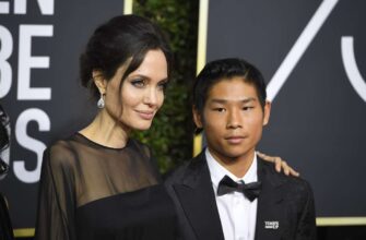 АНДЖЕЛИНА ДЖОЛИ С ПАКСОМ