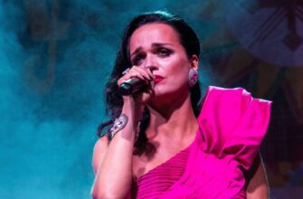 АНАСТАСИЯ СЛАНЕВСКАЯ