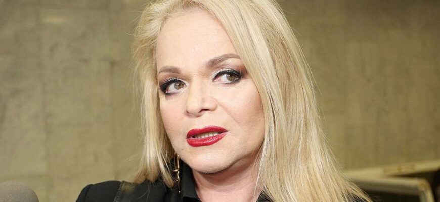 Анна Снаткина показала подросшую дочь от Виктора Васильева