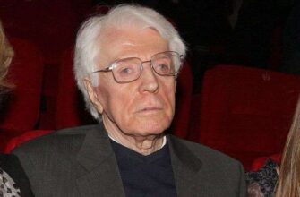 ОЛЕГ СТРИЖЕНОВ