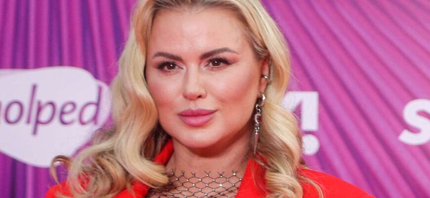 Анна Семенович