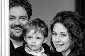 Борис Дергачев и Анна Могуева с сыном