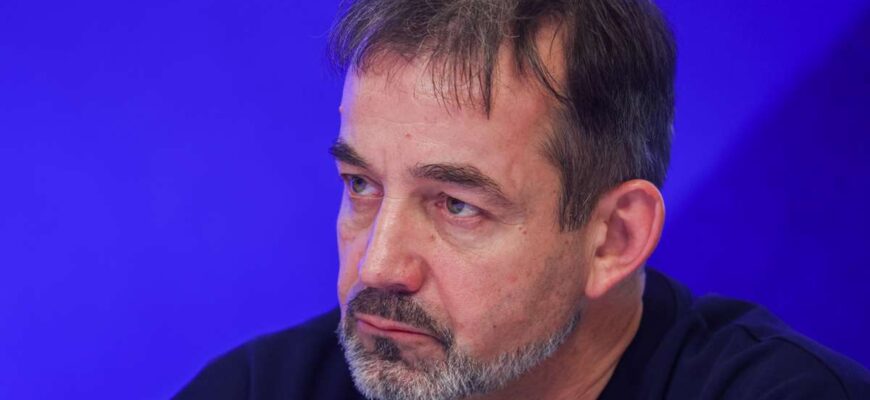 Дмитрий Певцов