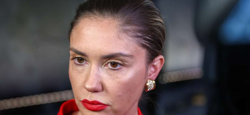 Лысая Агата Муцениеце шокировала поклонников