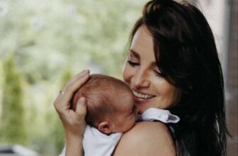 Светлана Светикова с дочкой