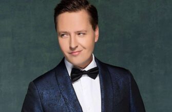 Витас упражняется в знании английского языка