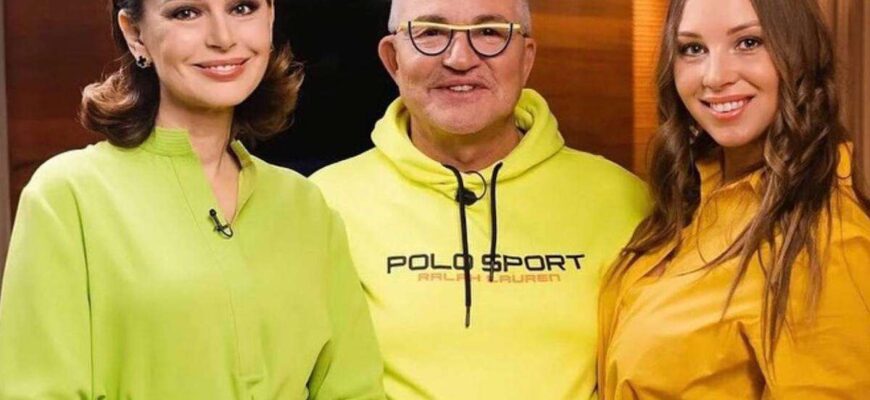 Ирина Безрукова с семьей Дибровых
