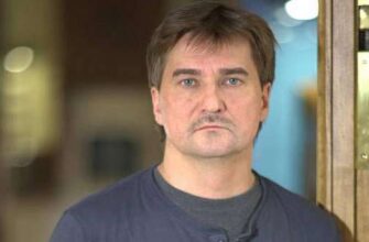ЮРИЙ БУТУСОВ