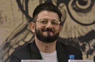 МИХАИЛ ГАЛУСТЯН